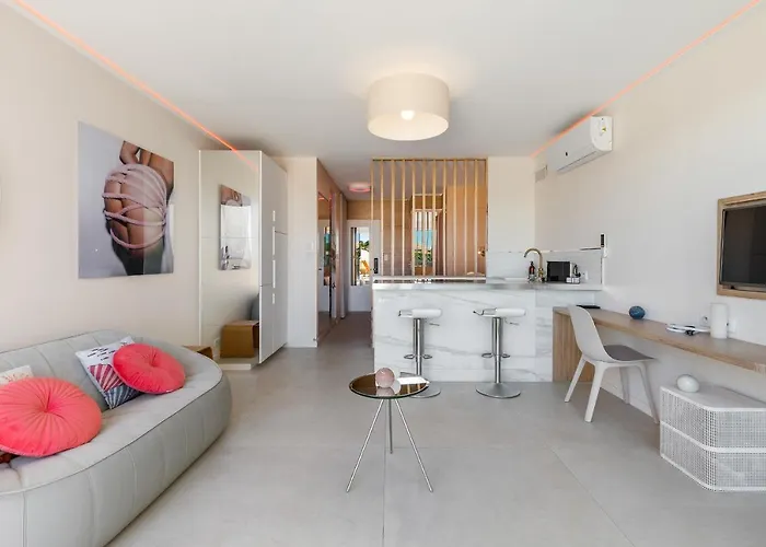 Village Naturiste R4n - Le Nest Heliopolis Luxe 아파트 *